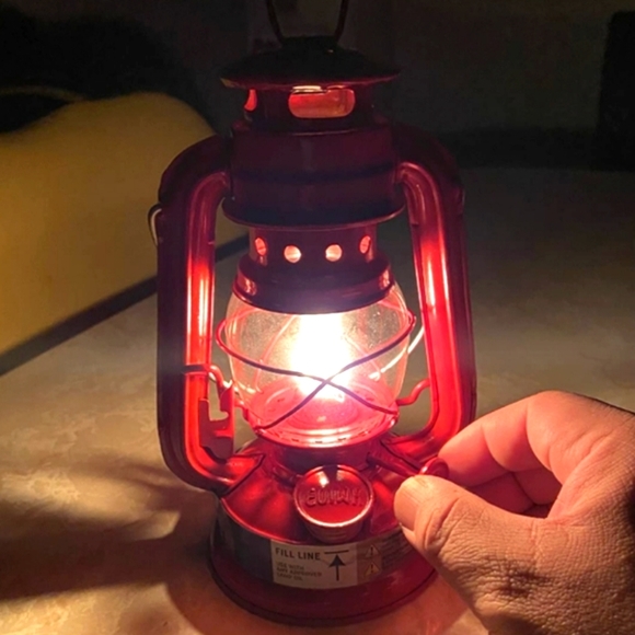 NWT Emergency/Camping/SHTF Portable Take Along OIL Lamp. Easy to Use. - Picture 10 of 13